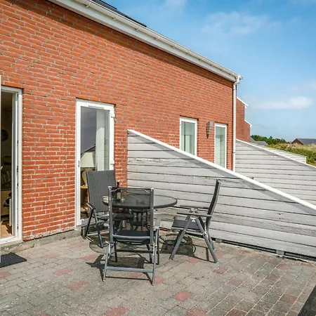 Apartament Fotij - 2-3km From The Sea By Interhome